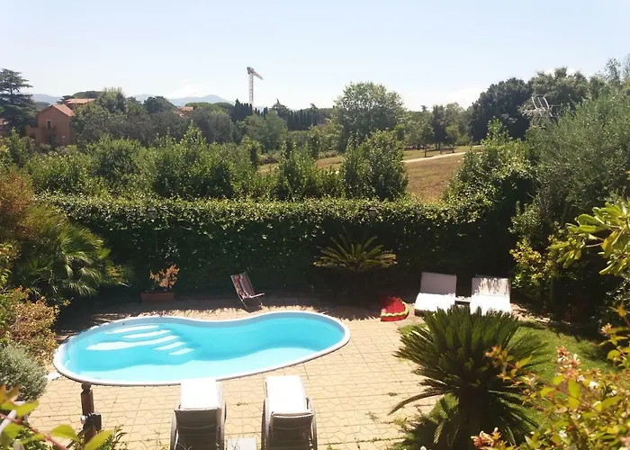 L'affittacamere Nel Parco "appia Antica" - Piscina A Uso Ospiti Гостевой дом